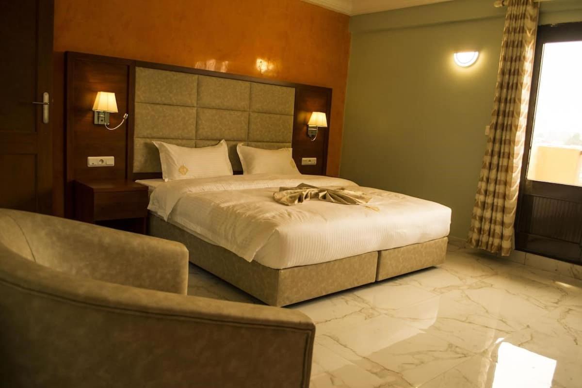 Hotel Jouvence International Yaoundé Eksteriør billede