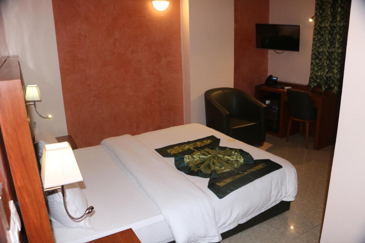 Hotel Jouvence International Yaoundé Eksteriør billede