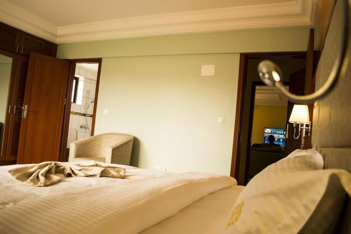 Hotel Jouvence International Yaoundé Eksteriør billede